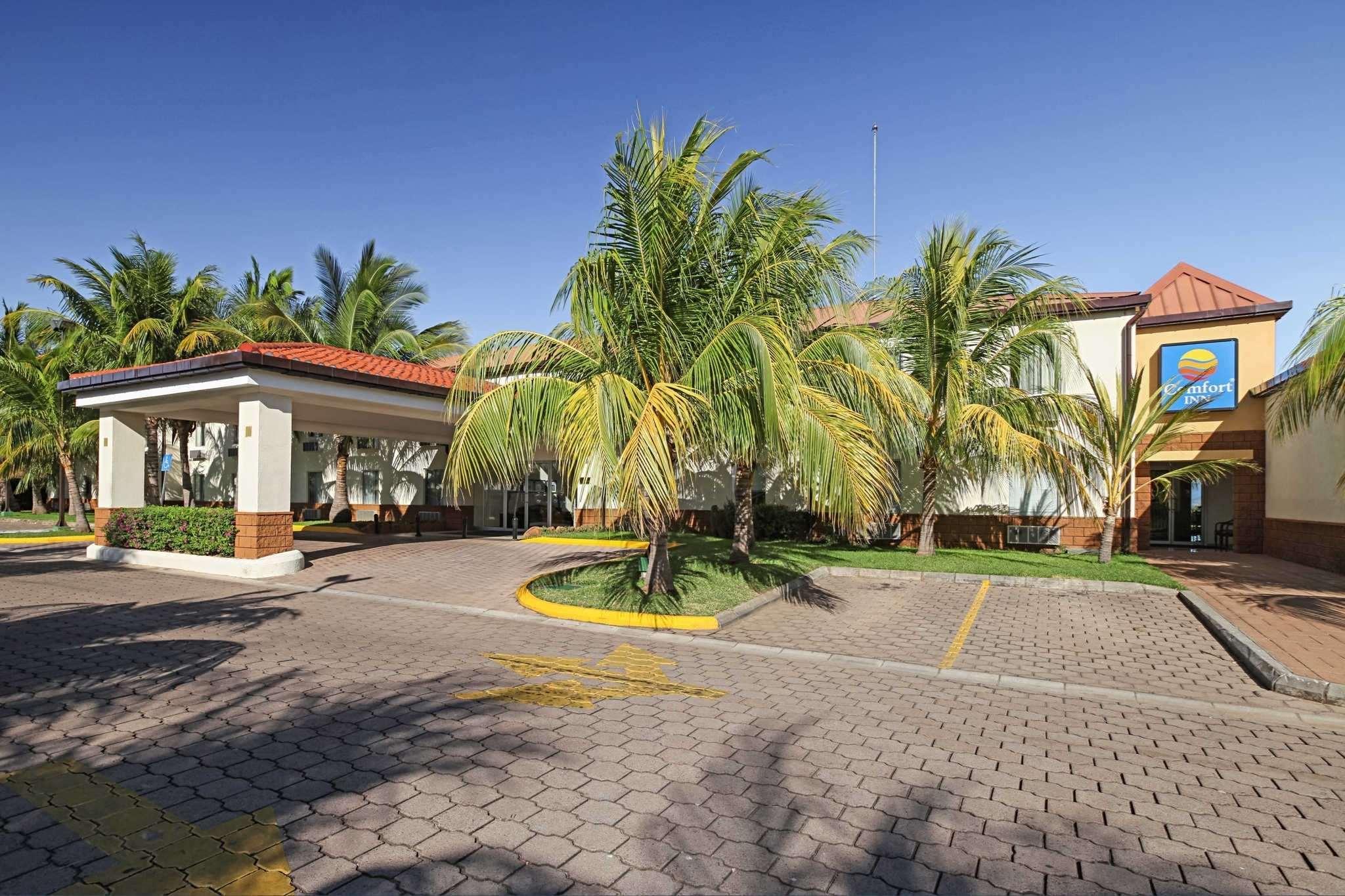 Comfort Inn Real La Union Exterior photo