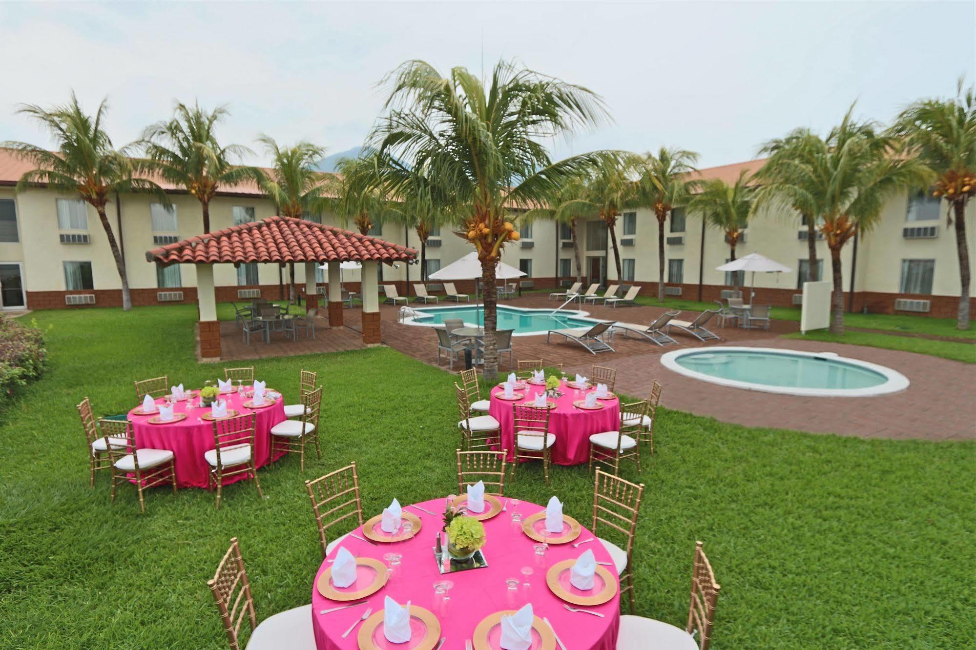 Comfort Inn Real La Union Exterior photo